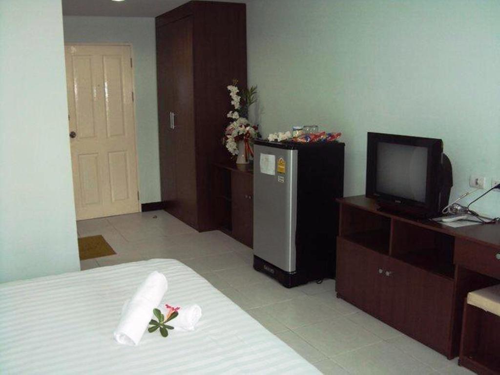 Aryan Suites Hotel Bangkok Room photo